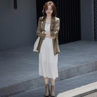 【垂感面料】2023秋季新品垂感气质腰带款西装式外套女