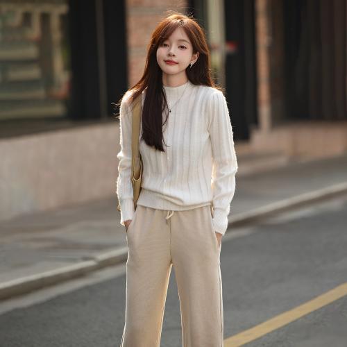 【时尚绞花】2023冬季新款经典 圆领时尚绞花套头长袖针织衫