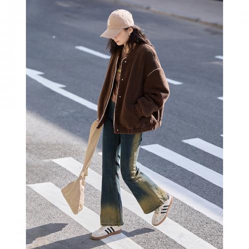 德玛纳深咖色绒感棒球服外套女冬季时尚潮流宽松显瘦休闲上衣