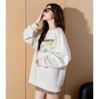 2024秋冬女圆领前胸小花图案加绒卫衣减龄可爱宽松百搭上衣