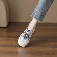 2024春夏新款时尚潮流休闲度假日常通勤百搭小花厚底一脚蹬