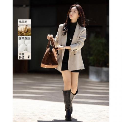 【气质美学】冬季新西装领修身长袖双排扣绵羊毛外套女短款