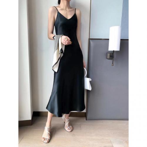 【甄选缎面有光丝】春季法式清冷吊带V领飘逸光泽A字女式连衣裙