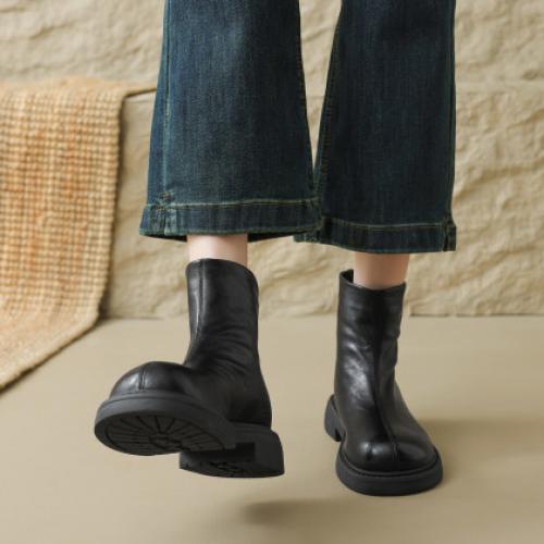 【休闲通勤】25冬简约百搭系带圆头捏褶马丁靴软垫舒适工装靴