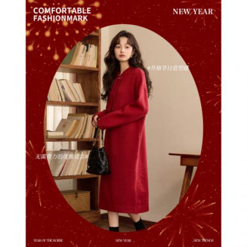 【解锁双旦穿搭】秋冬节日甜美内搭显瘦直筒裙针织连衣裙女高级感