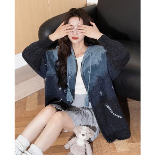 唐狮2026秋冬季新款开衫毛衣女连帽渐变撞色图案提花拉链毛线衫