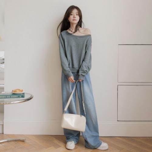 【甜酷慵懒感】秋季款休闲烫金毛圈布露肩小刺绣设计时尚长袖卫衣