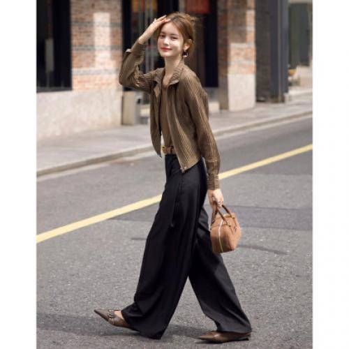 【轻量出行日】秋季条纹肌理立领开衫轻薄莱赛尔短款休闲女式外套