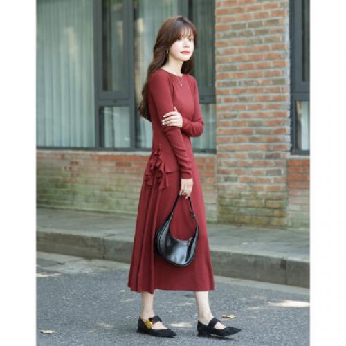 【优雅慢生活】2025冬含绵羊毛针织套装一字领上衣A字半裙女两件套