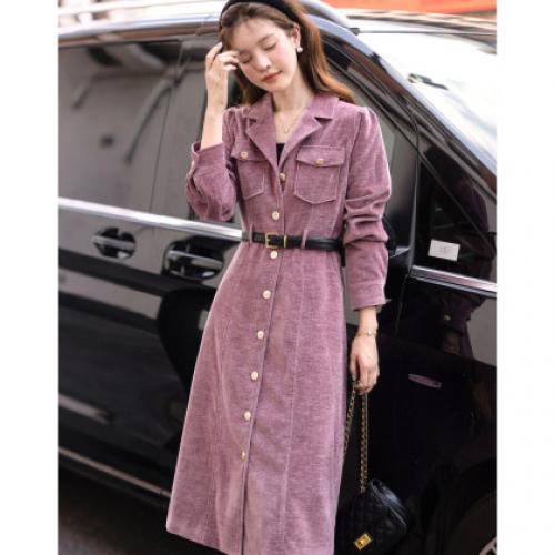 【绒感雪尼尔】秋季轻奢西装领单排扣气质收腰A字连衣裙女中长款