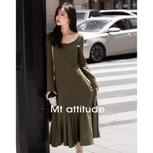 【气质大摆美人鱼】秋款 纯色百搭针织A摆针织连衣裙