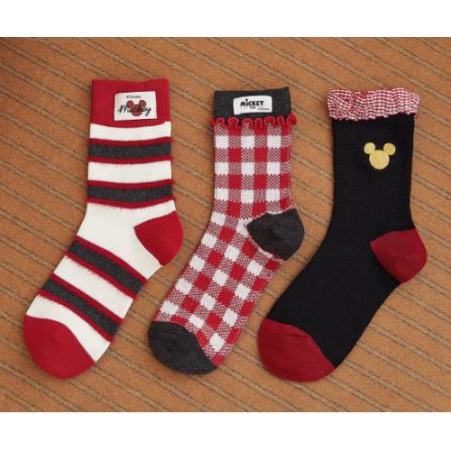 Gukoo/果壳中筒袜女秋冬红品迪士尼联名新款米奇三双装袜子女组合本命年