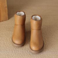 潮流简约日常通勤纯色百搭三角玫瑰雪地靴女靴