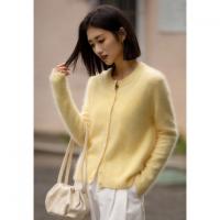 德玛纳【含温润绵羊毛】春季绒感圆领宽松线衫珍珠扣针织衫女上衣G541120357301