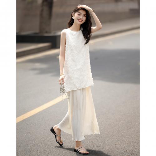 德玛纳【欧若风假两件】轻薄慵懒立体剪花无腰线直筒压褶女式连衣裙G540221558703